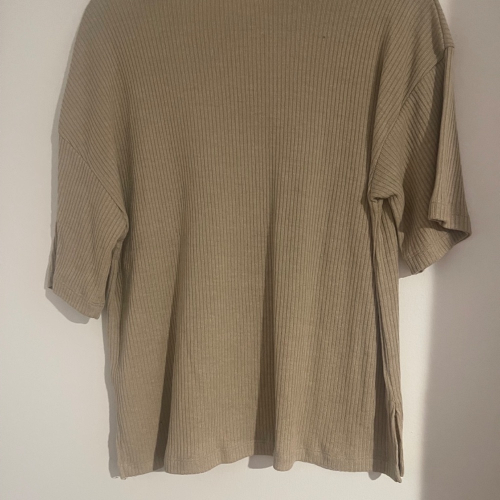 Knit Tshirt - Picture 2 of 4